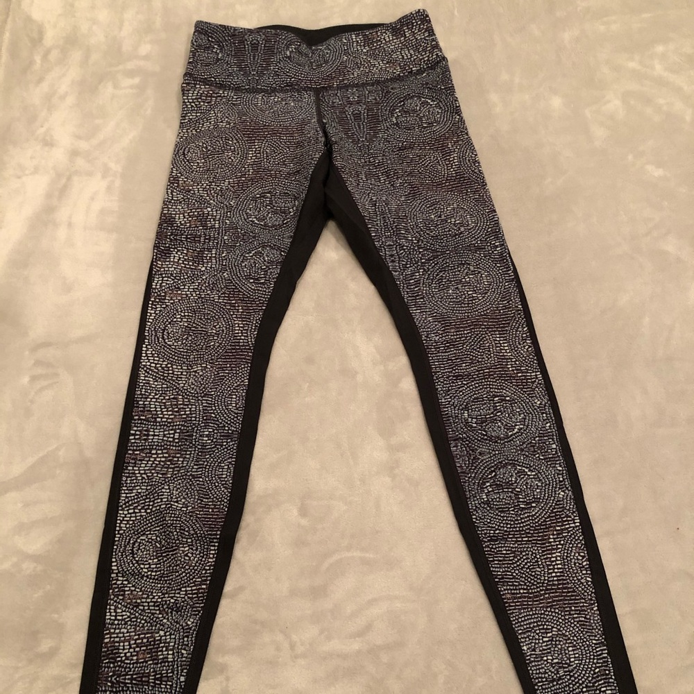 Lululemon Wunder Under leggings